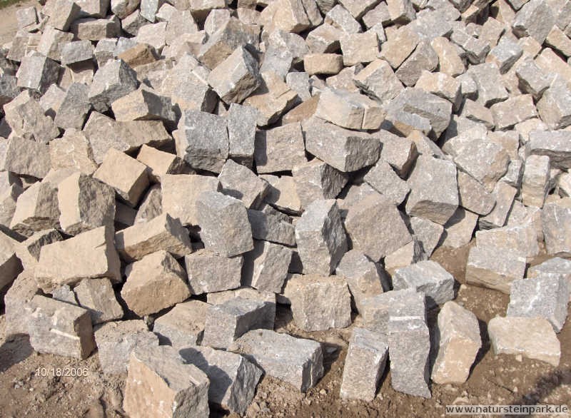Granit Schwarzwald grau / grau-rötlich