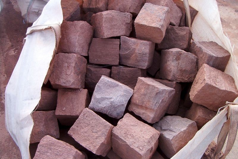 Buntsandstein Schlesien rot oder dunkelrot
