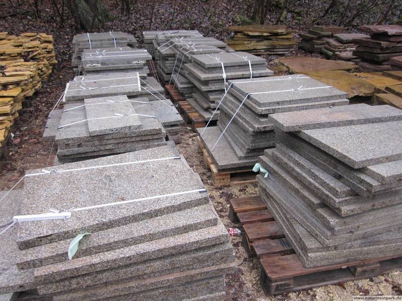 Granit grau-graubunt